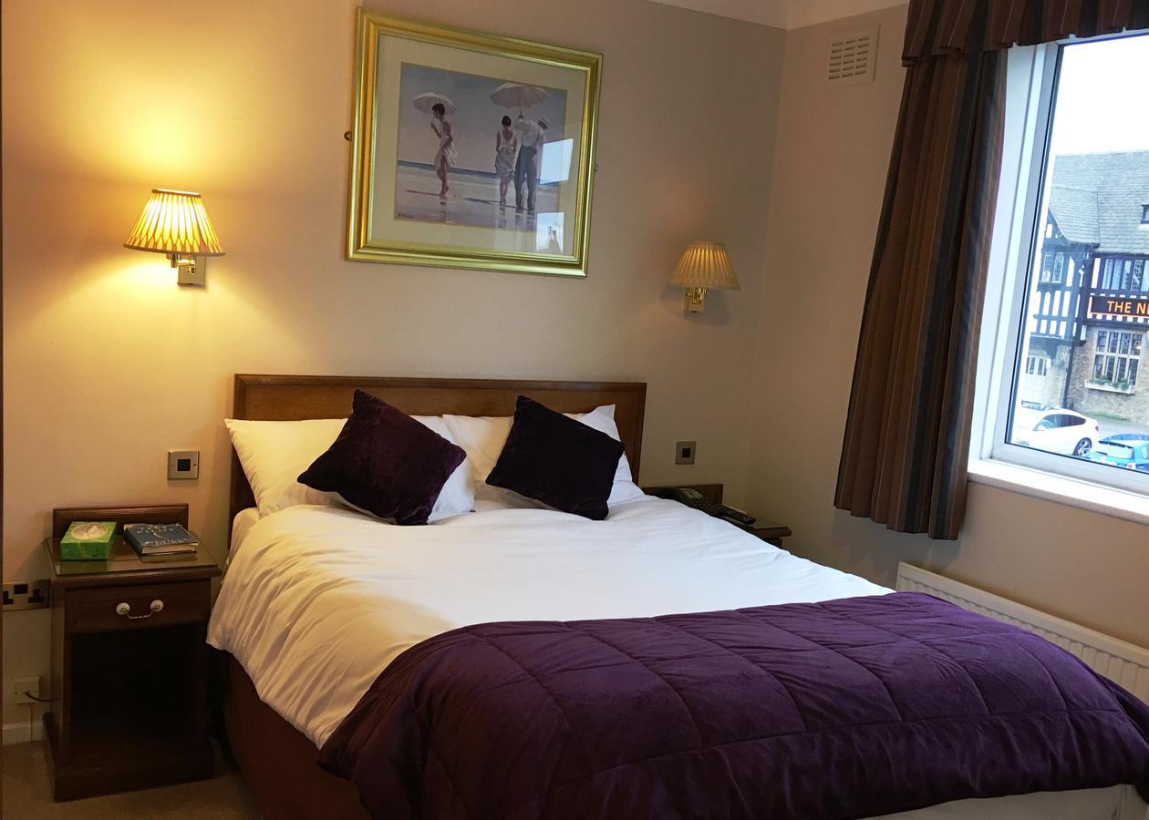 The Grove House Hotel Уолъси Екстериор снимка